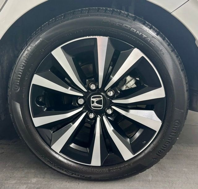 2024 Honda Civic Hatchback EX-L