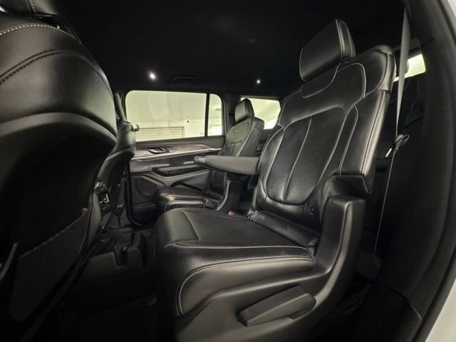 2025 Jeep Grand Cherokee L Limited 4x2