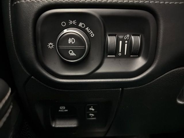 2022 RAM 1500 Limited Crew Cab 4x2 5'7" Box