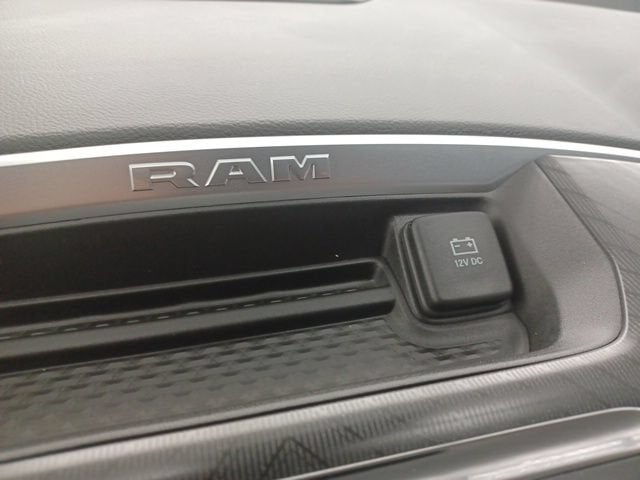 2025 RAM 1500 Lone Star Crew Cab 4x4 5'7" Box