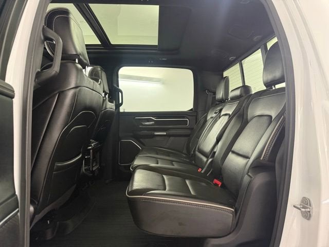 2020 RAM 1500 Laramie Crew Cab 4x4 5'7" Box