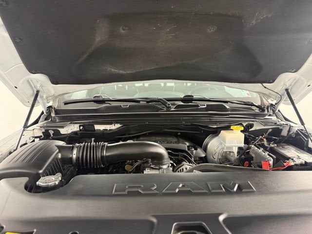 2020 RAM 1500 Laramie Crew Cab 4x4 5'7" Box