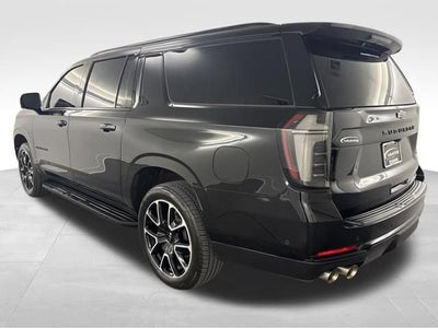 2025 Chevrolet Suburban RST