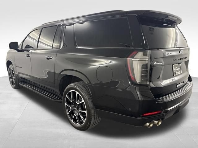 2025 Chevrolet Suburban RST