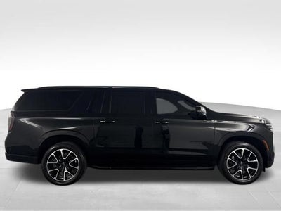 2025 Chevrolet Suburban RST