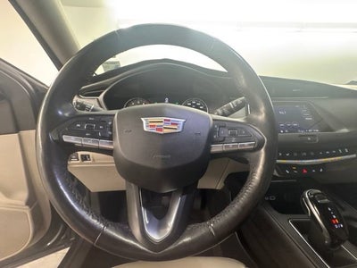 2021 Cadillac XT4 FWD Luxury