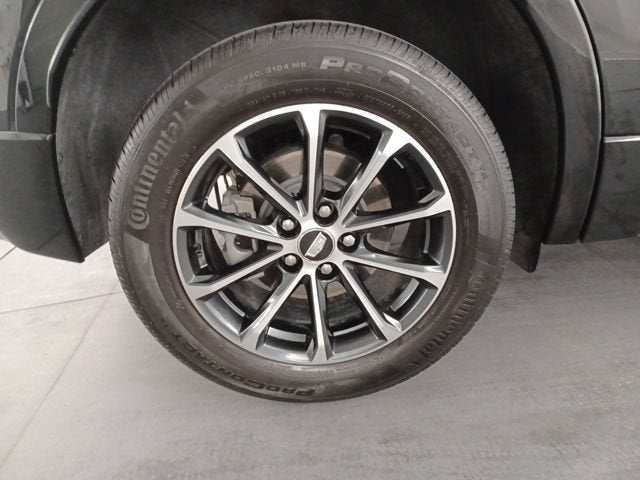 2025 Cadillac XT4 Sport