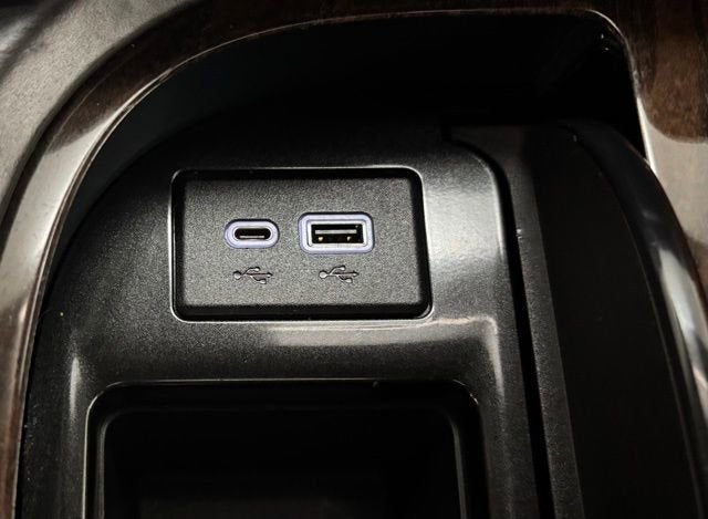 2022 Cadillac Escalade Premium Luxury Platinum