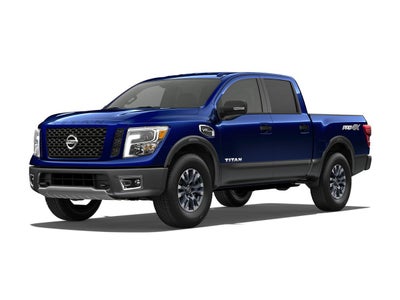 2017 Nissan TITAN SV
