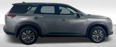 2024 Nissan Pathfinder S FWD