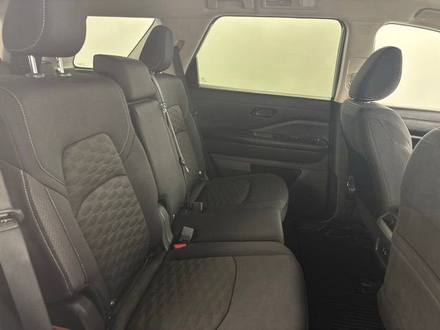 2024 Nissan Pathfinder S FWD