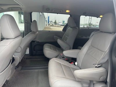 2016 Toyota Sienna XLE 8 Passenger