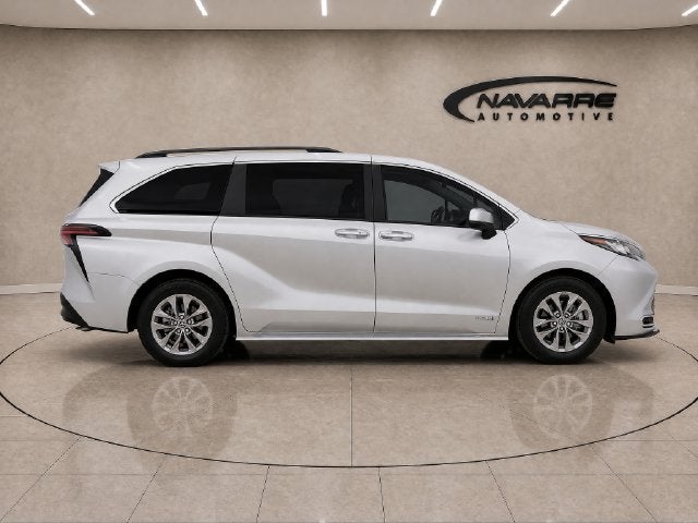 2021 Toyota Sienna XLE