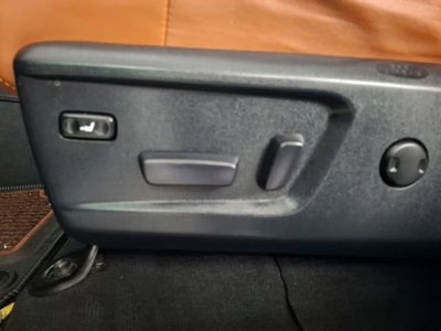 2015 Toyota Tundra 4WD Truck Platinum