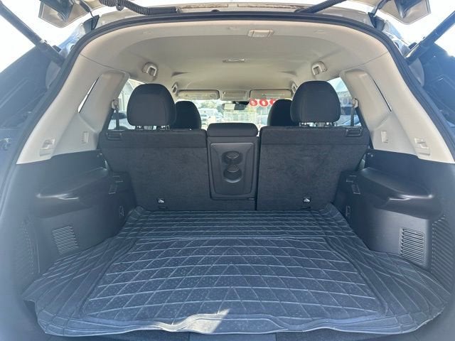 2020 Nissan Rogue SV FWD