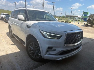 2022 INFINITI QX80 LUXE