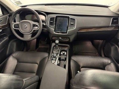 2019 Volvo XC90 T6 Momentum
