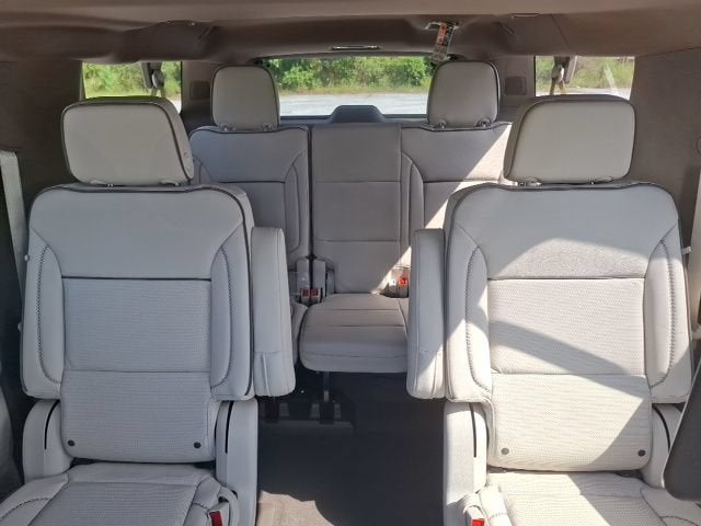 2026 GMC Yukon XL Denali — photo 33