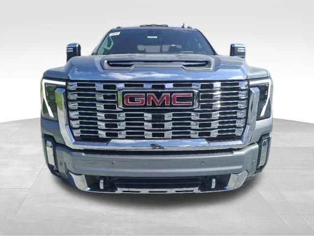 2026 GMC Sierra 2500 HD Denali — photo 2