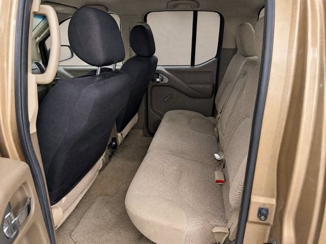 2005 Nissan Frontier 2WD SE