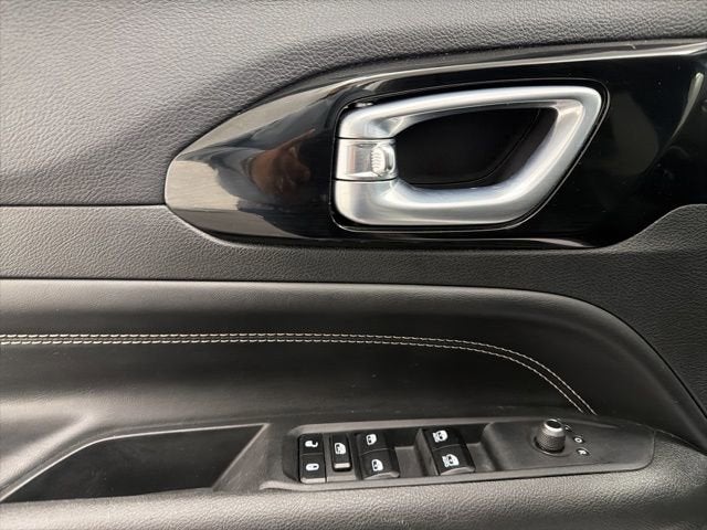 2023 Jeep Compass Altitude