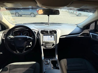 2017 Ford Fusion SE