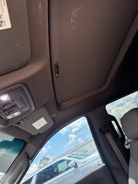 2021 Chevrolet Silverado 1500 LTZ — photo 8