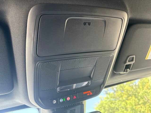2027 GMC Terrain Elevation — photo 29