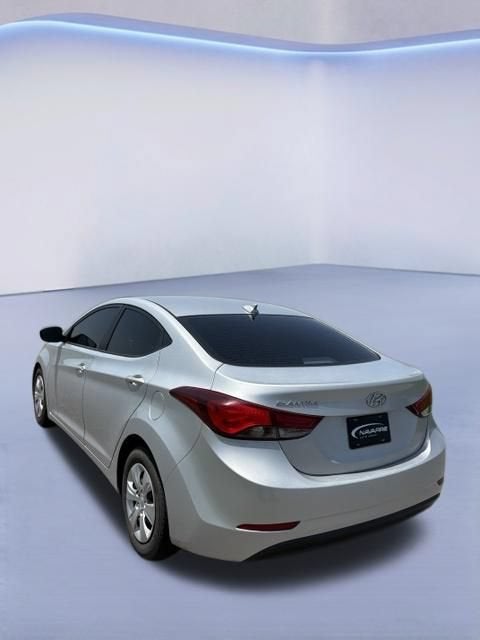 2016 Hyundai Elantra SE — photo 8