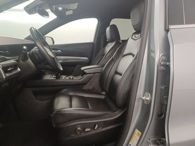 2025 Cadillac XT4 Premium Luxury