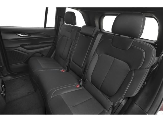 2025 Jeep Grand Cherokee Altitude 4x2
