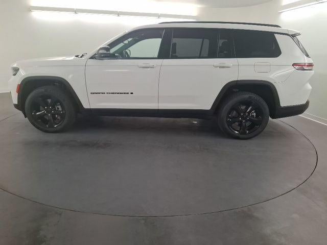 2022 Jeep Grand Cherokee L Altitude 4x2