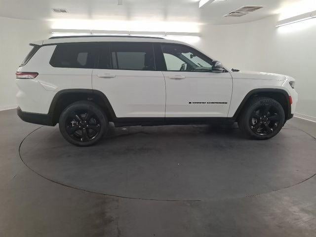 2022 Jeep Grand Cherokee L Altitude 4x2