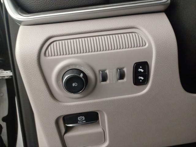 2024 Jeep Wagoneer L Series II 4x2
