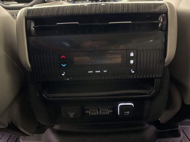 2022 Jeep Wagoneer Series III 4x2