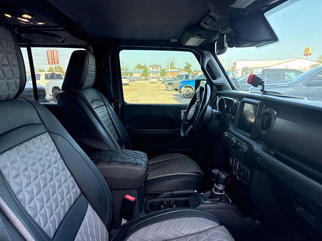 2021 Jeep Gladiator Willys 4x4