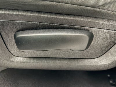 2022 RAM 1500 Classic Tradesman Quad Cab 4x2 6'4' Box