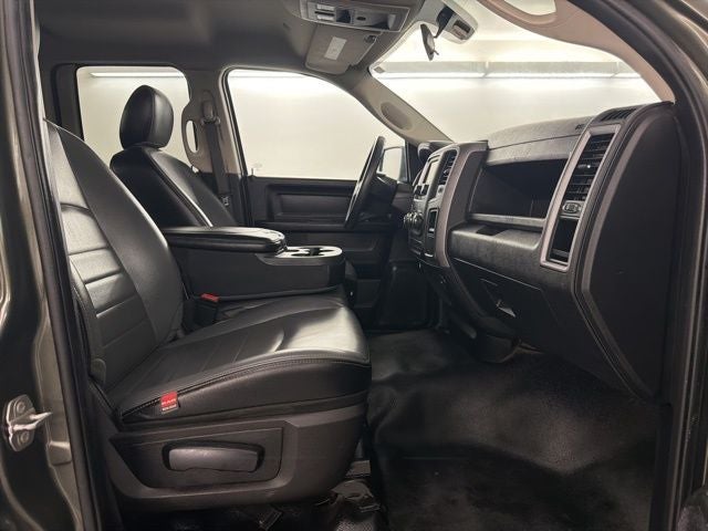 2021 RAM 1500 Classic Tradesman Quad Cab 4x2 6'4' Box