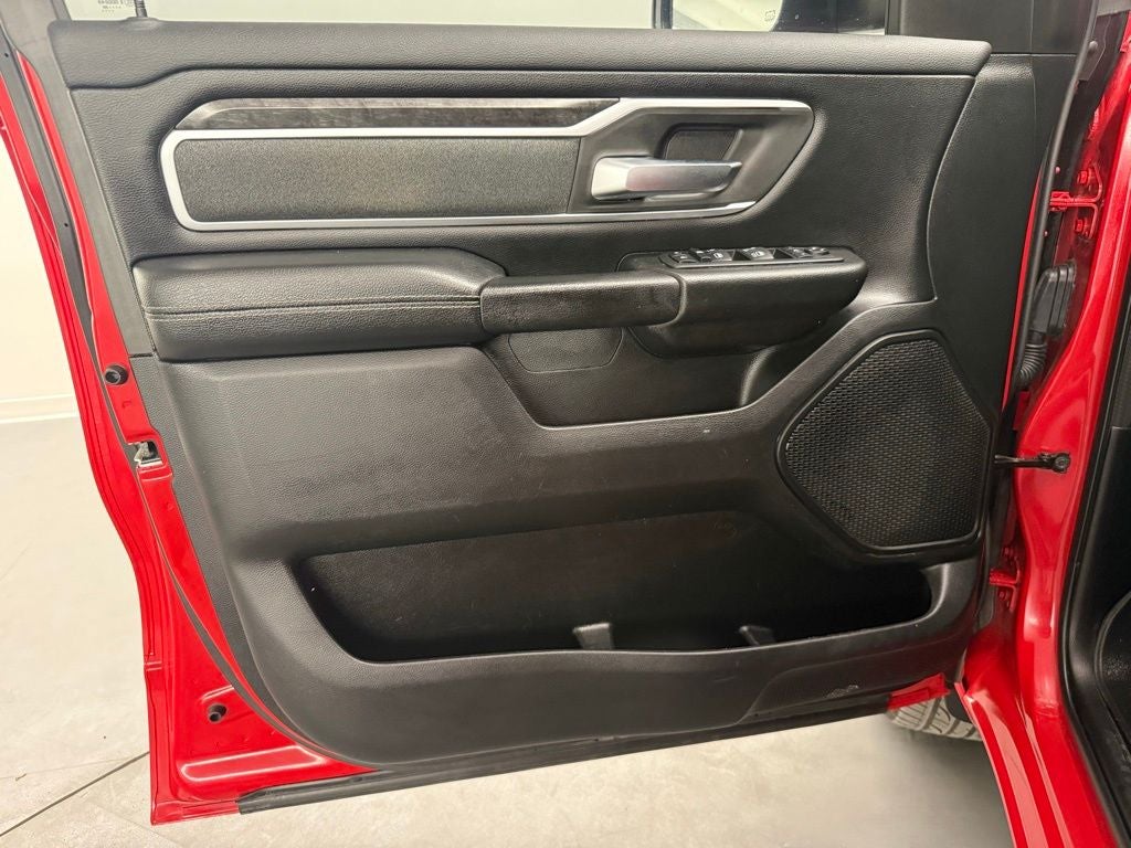 2020 RAM 1500 Big Horn Crew Cab 4x4 5'7' Box