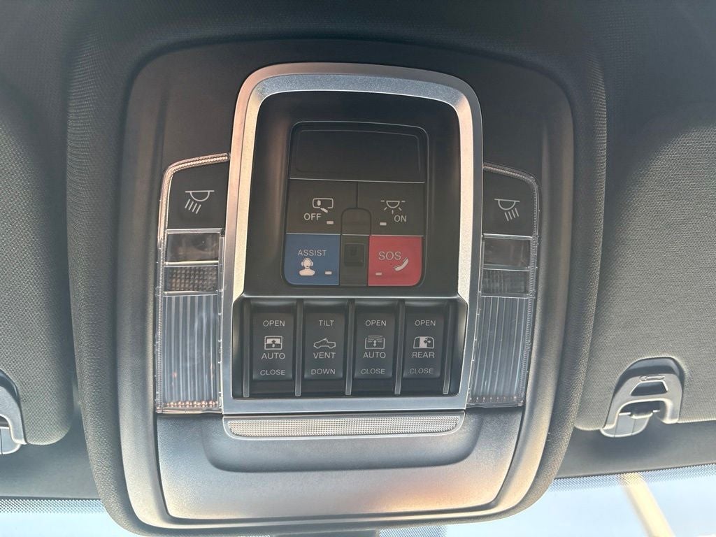 2023 RAM 1500 Big Horn Crew Cab 4x4 5'7' Box