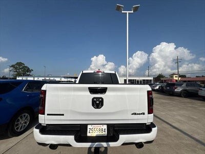 2023 RAM 1500 Big Horn Crew Cab 4x4 5'7' Box