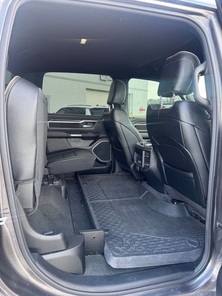 2023 RAM 1500 Laramie Crew Cab 4x4 5'7' Box