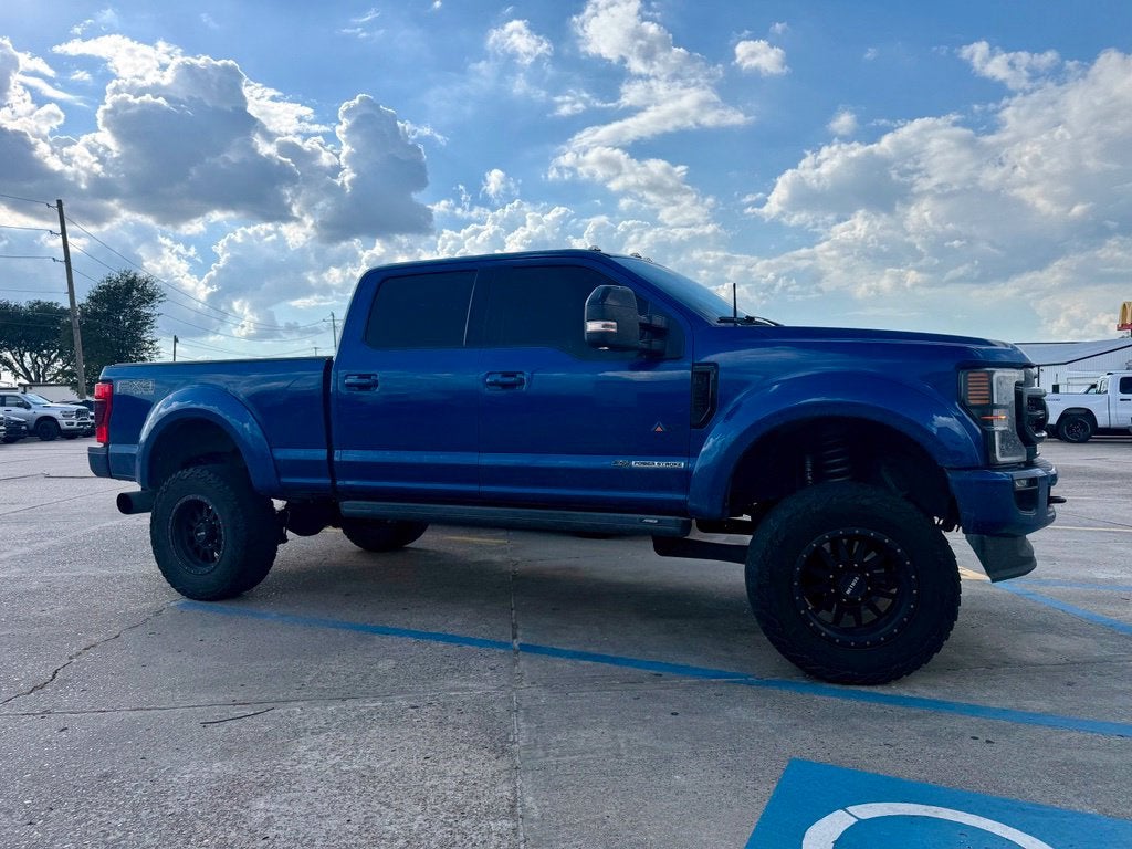 2022 Ford F-250SD Lariat