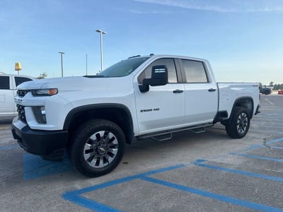 2022 Chevrolet Silverado 2500HD 4WD Crew Cab Standard Bed Custom