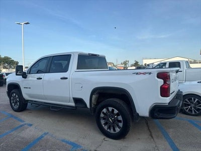 2022 Chevrolet Silverado 2500HD 4WD Crew Cab Standard Bed Custom