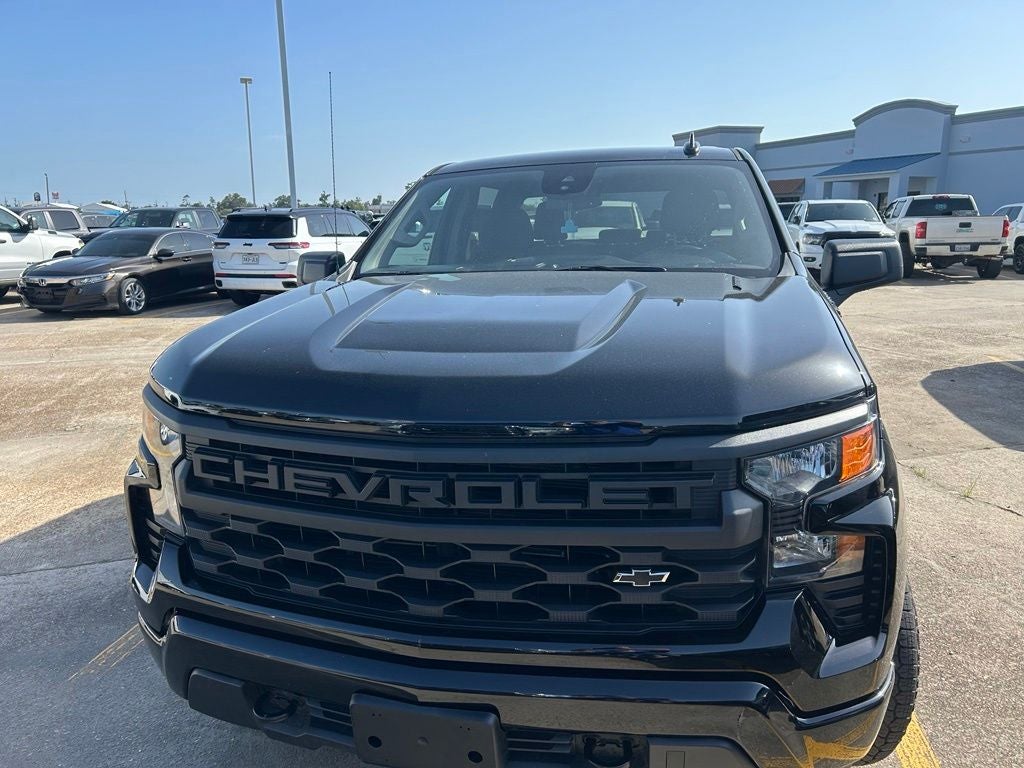 2026 Chevrolet Silverado 1500 2WD Crew Cab Short Bed Custom