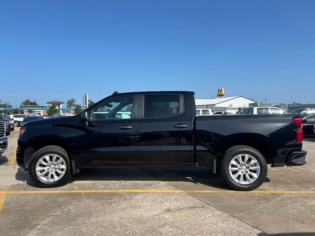 2026 Chevrolet Silverado 1500 2WD Crew Cab Short Bed Custom