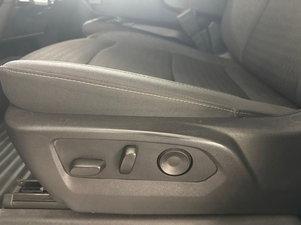 2026 Chevrolet Silverado 1500 2WD Crew Cab Short Bed Custom