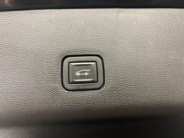 2021 Chevrolet Traverse FWD RS