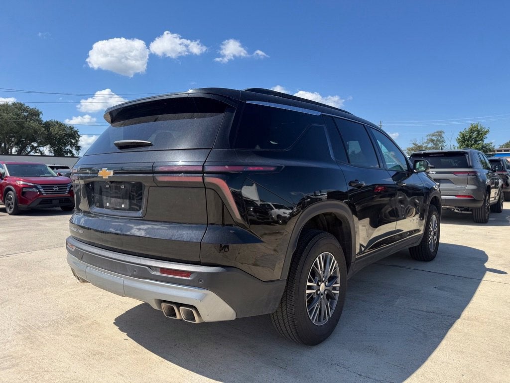 2026 Chevrolet Traverse AWD LT